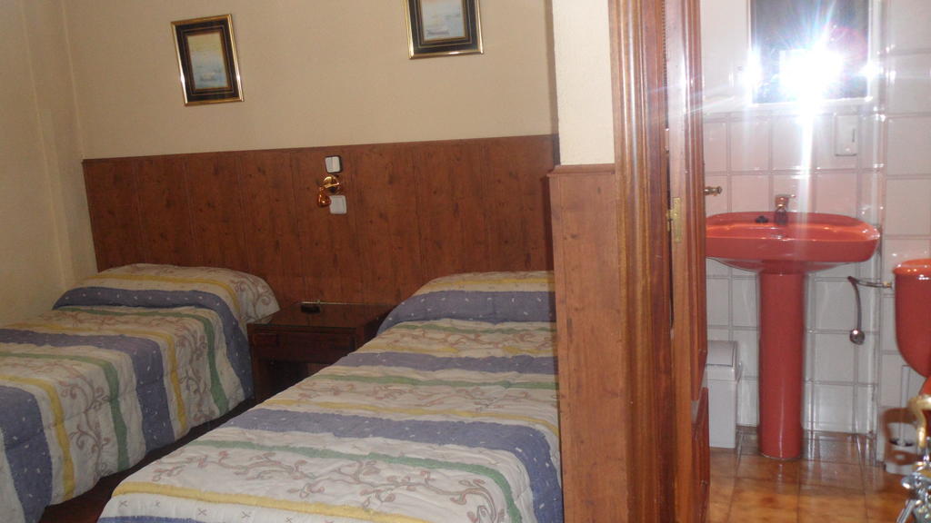 Hostal Suárez Madri Quarto foto