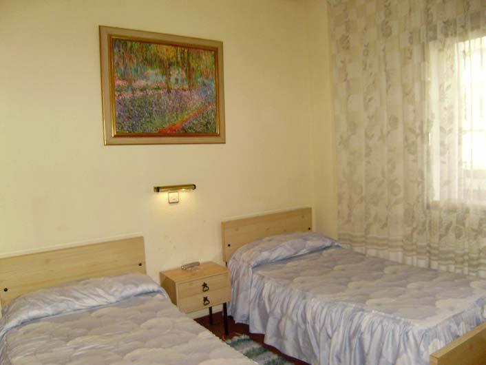 Hostal Suárez Madri Quarto foto